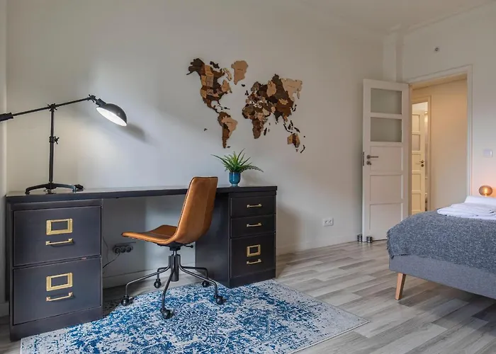 Glamorous Lisbon 2Bdr Apartment By Lovelystay